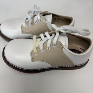 Footmates Tan and White Saddle Oxford Shoes Size 10